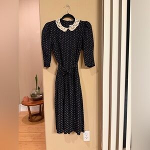 Vintage Robbie Bee Navy and Cream flower Dress